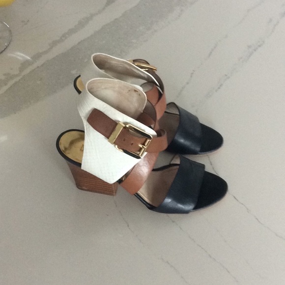 Michael kors shoes - Picture 3 of 4